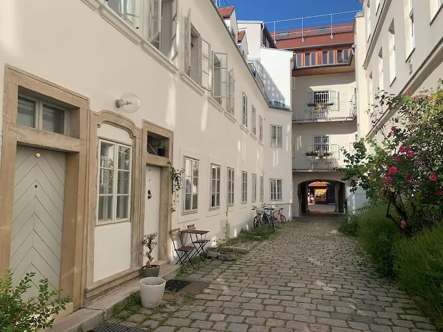 Holiday home Kleines Stadthaus In Toplage Villa Vienna Austria